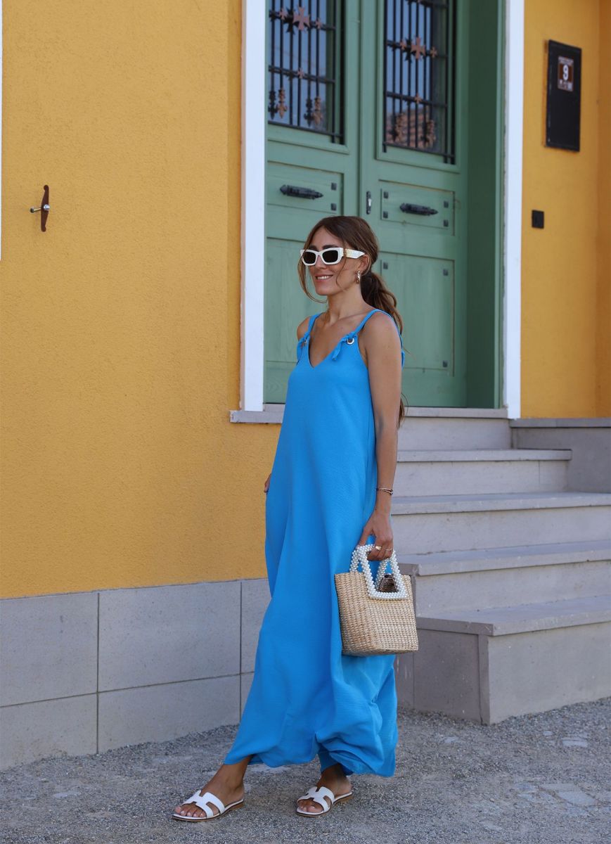 Mavi Ön Arka V Yaka Askısı Bağlama Detay Elbise   resmi