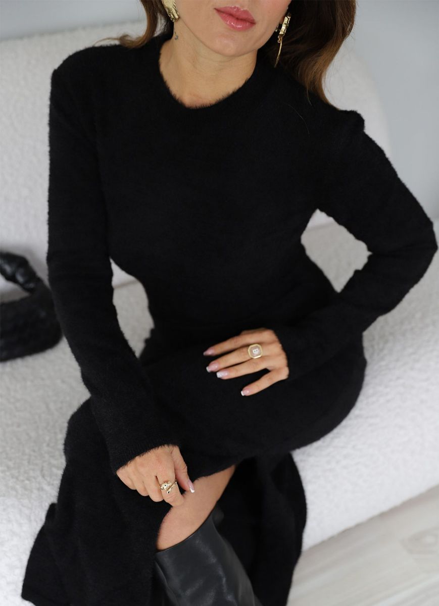 Siyah Yırtmaç Detay Uzun Yumoş Elbise   resmi