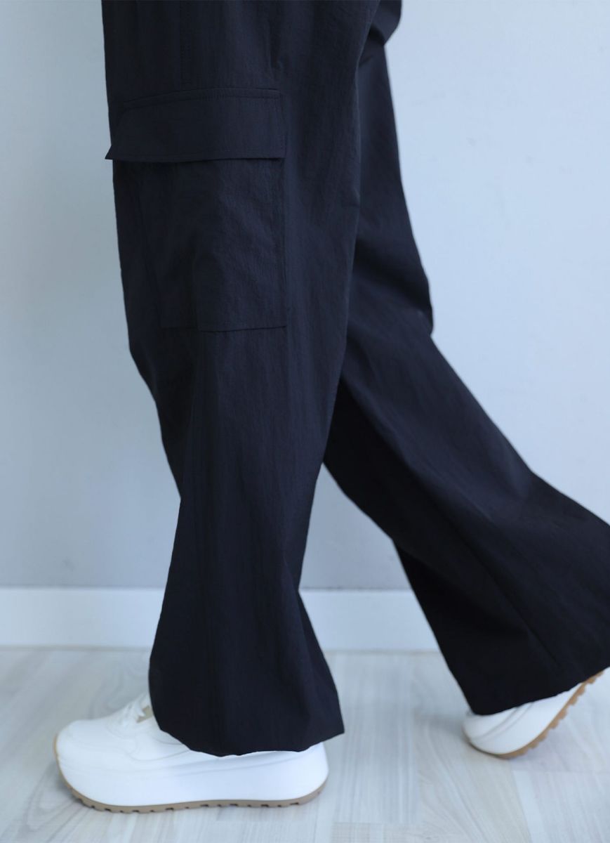 Siyah Kargo Cep Detay Paraşüt Kumaş Pantolon   resmi